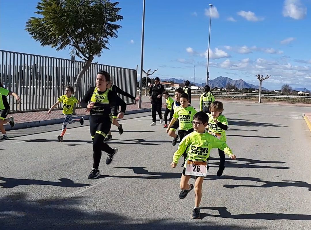 Los atletas y paratriatletas del SBR Elda disfrutaron de la prueba Los atletas y paratriatletas del SBR Elda disfrutaron de la prueba