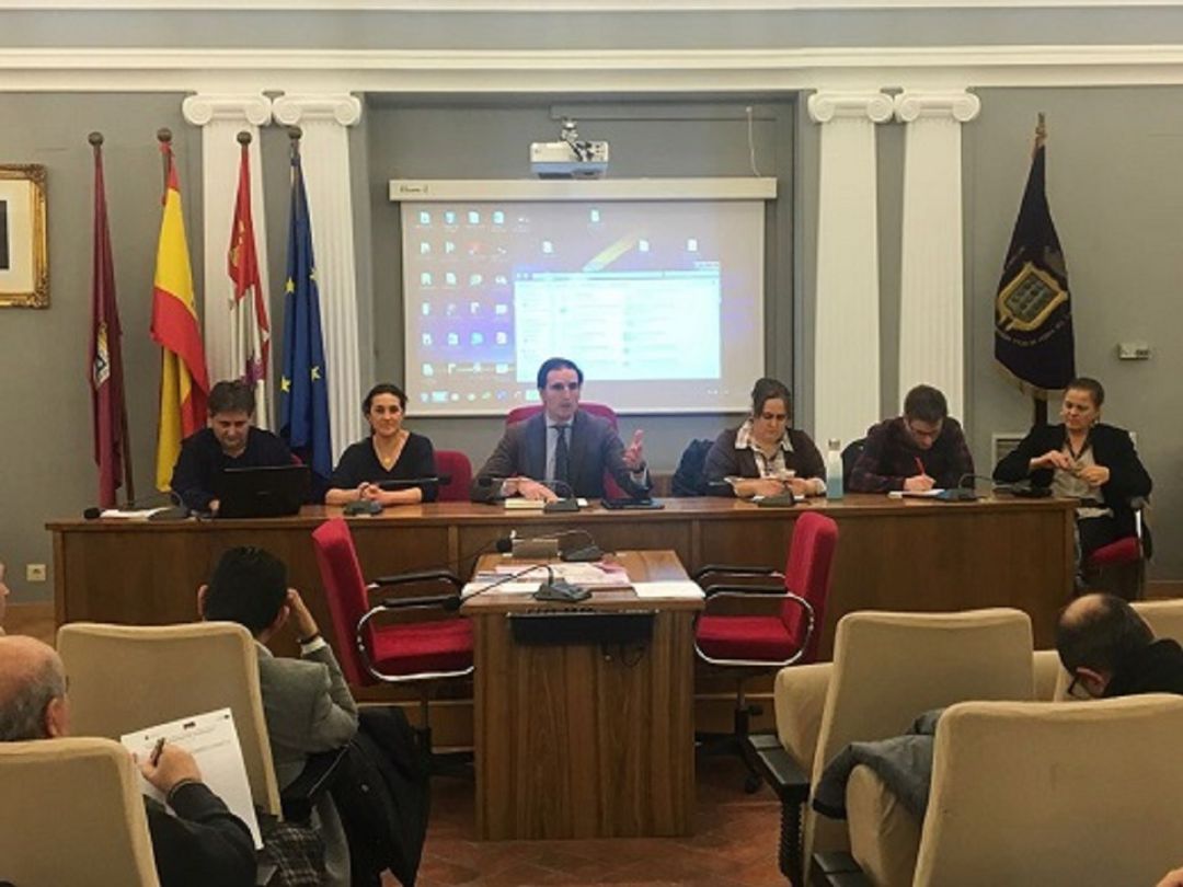 Reunión para formar la Plataforma Ciudadana en Defensa del Corredor Atlántico Reunión para formar la Plataforma Ciudadana en Defensa del Corredor Atlántico