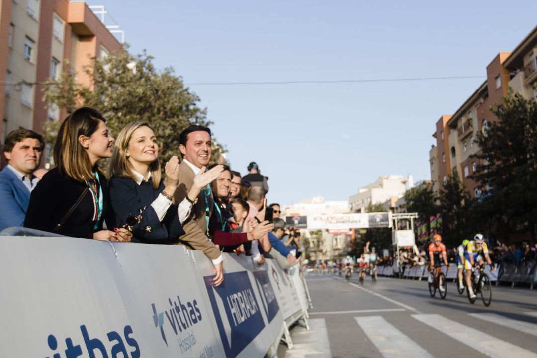 Salida y llegada de la carrera internacional en Roquetas de Mar. Salida y llegada de la carrera internacional en Roquetas de Mar.