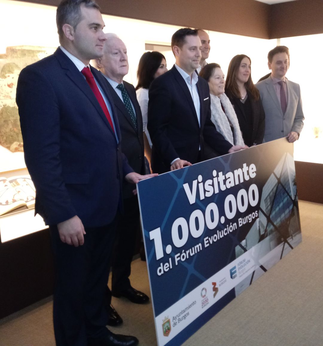 El alcalde De la Rosa encabeza el recibimiento a la visitante un millón del Forum Evolución El alcalde De la Rosa encabeza el recibimiento a la visitante un millón del Forum Evolución