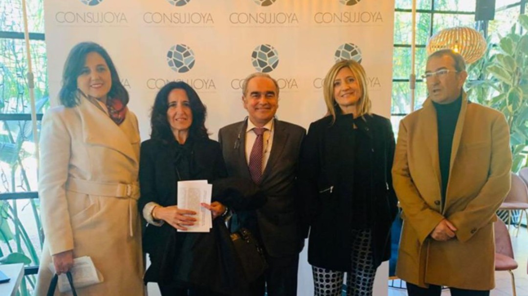 Dimite el presidente de CONSUJOYA por problemas de salud y el "acoso" mediático por la denuncia contra Tous
