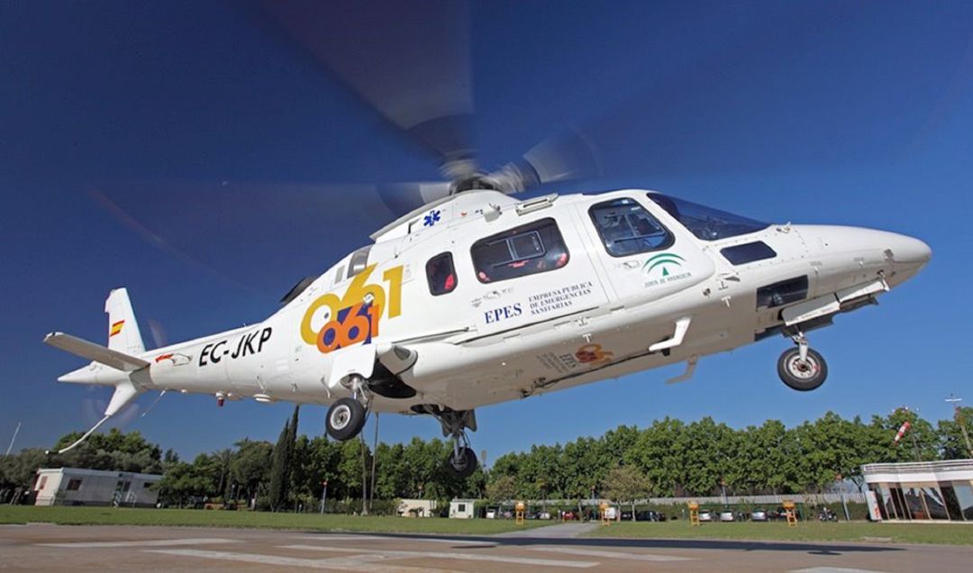 Imagen de archivo de un helicóptero del 061. Imagen de archivo de un helicóptero del 061.