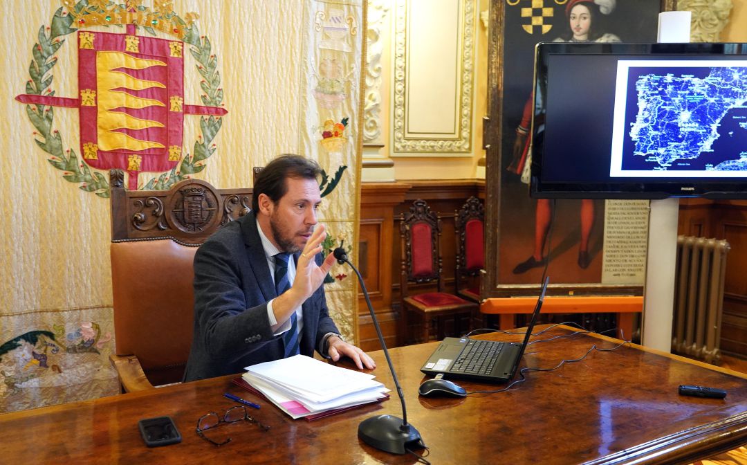 Óscar Puente durante la presentación del proyecto Óscar Puente durante la presentación del proyecto