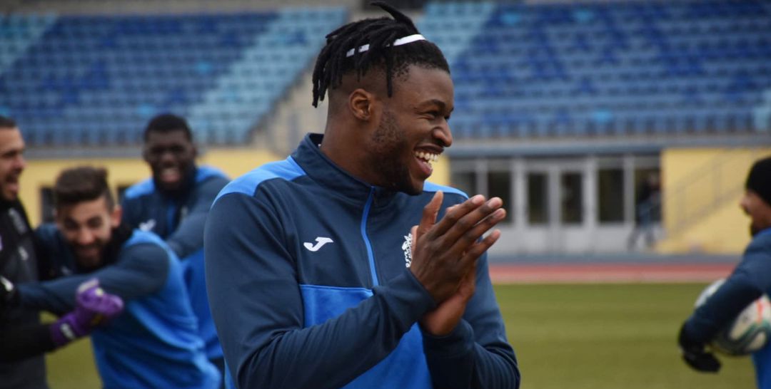 Sekou Gassama ya ha entrenado con sus nuevos compañeros. Sekou Gassama ya ha entrenado con sus nuevos compañeros.