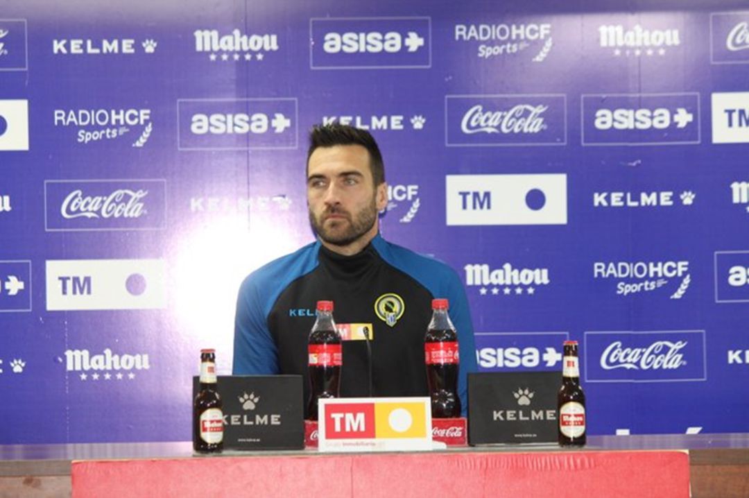 Ismael Falcón, en la sala de prensa del José Rico Pérez Ismael Falcón, en la sala de prensa del José Rico Pérez