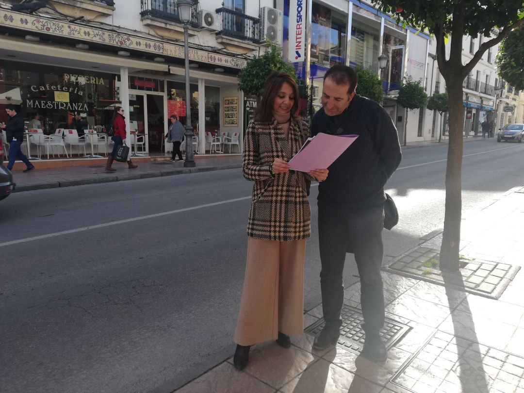 El proyecto ha sido presentado por la delegada municipal de Obras, Concha Muñoz, y el delegado de Tráfico, Juan Carlos González El proyecto ha sido presentado por la delegada municipal de Obras, Concha Muñoz, y el delegado de Tráfico, Juan Carlos González