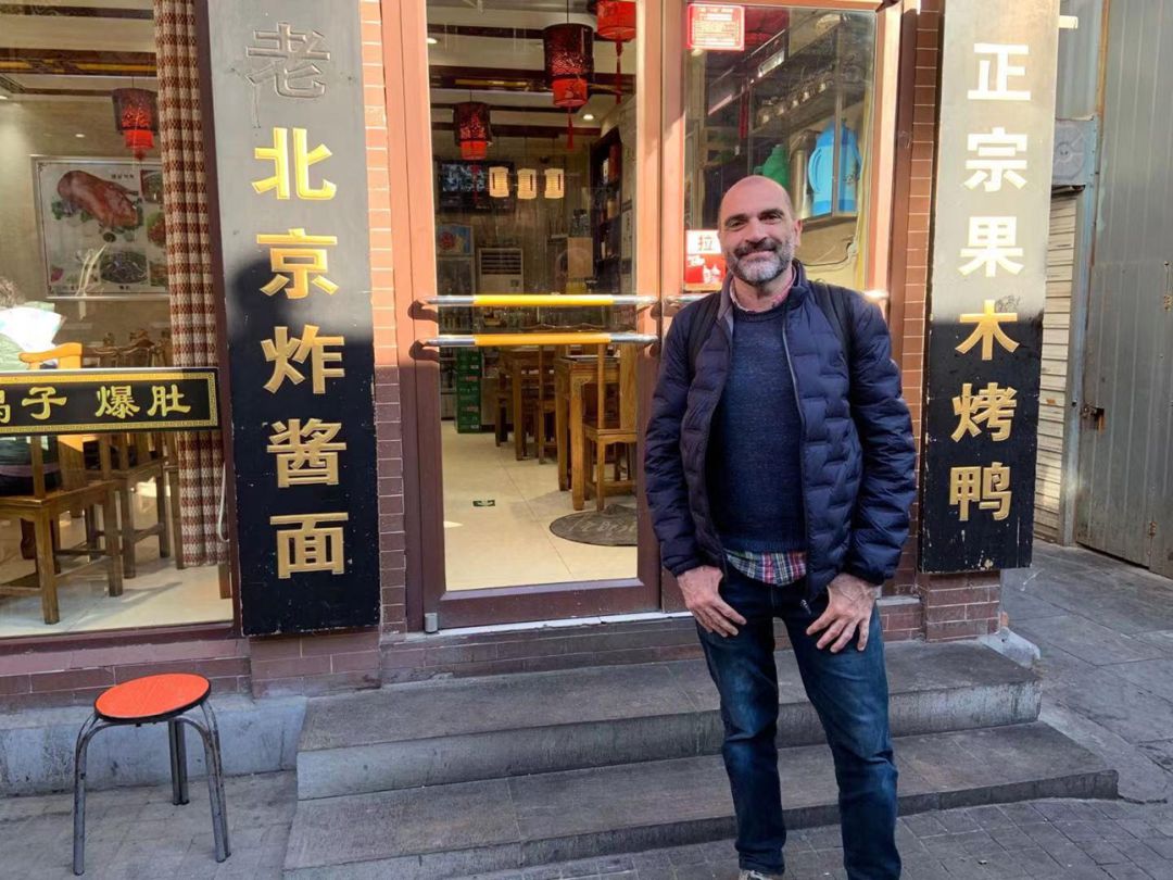 El profesor José Manuel Moricllo, en Qingdao (China) El profesor José Manuel Moricllo, en Qingdao (China)