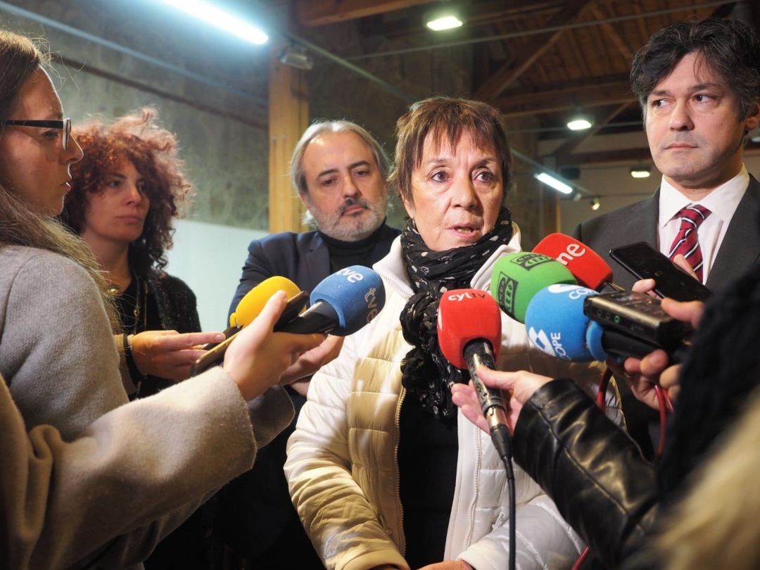 Martín atiende a los medios en Ävila.
Martín atiende a los medios en Ävila.