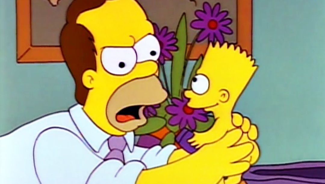 Homer Simpson junto a Bart. Homer Simpson junto a Bart.