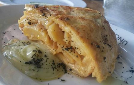 Uno de Delicias (Sevilla). Uno de Delicias (Sevilla).