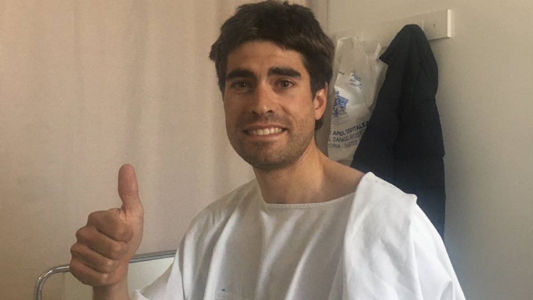 Mikel Landa en el Hospital de Santiago de Vitoria. Mikel Landa en el Hospital de Santiago de Vitoria.