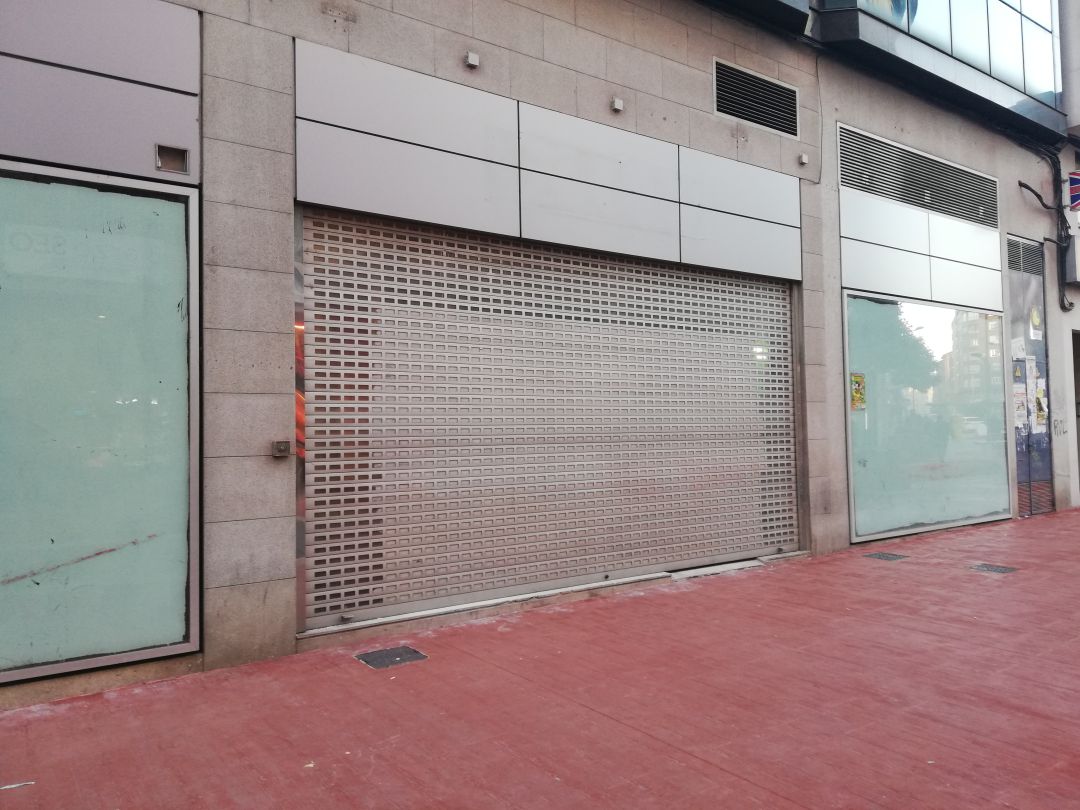 Caixabank pretende abrir la nueva oficina en mayo Caixabank pretende abrir la nueva oficina en mayo