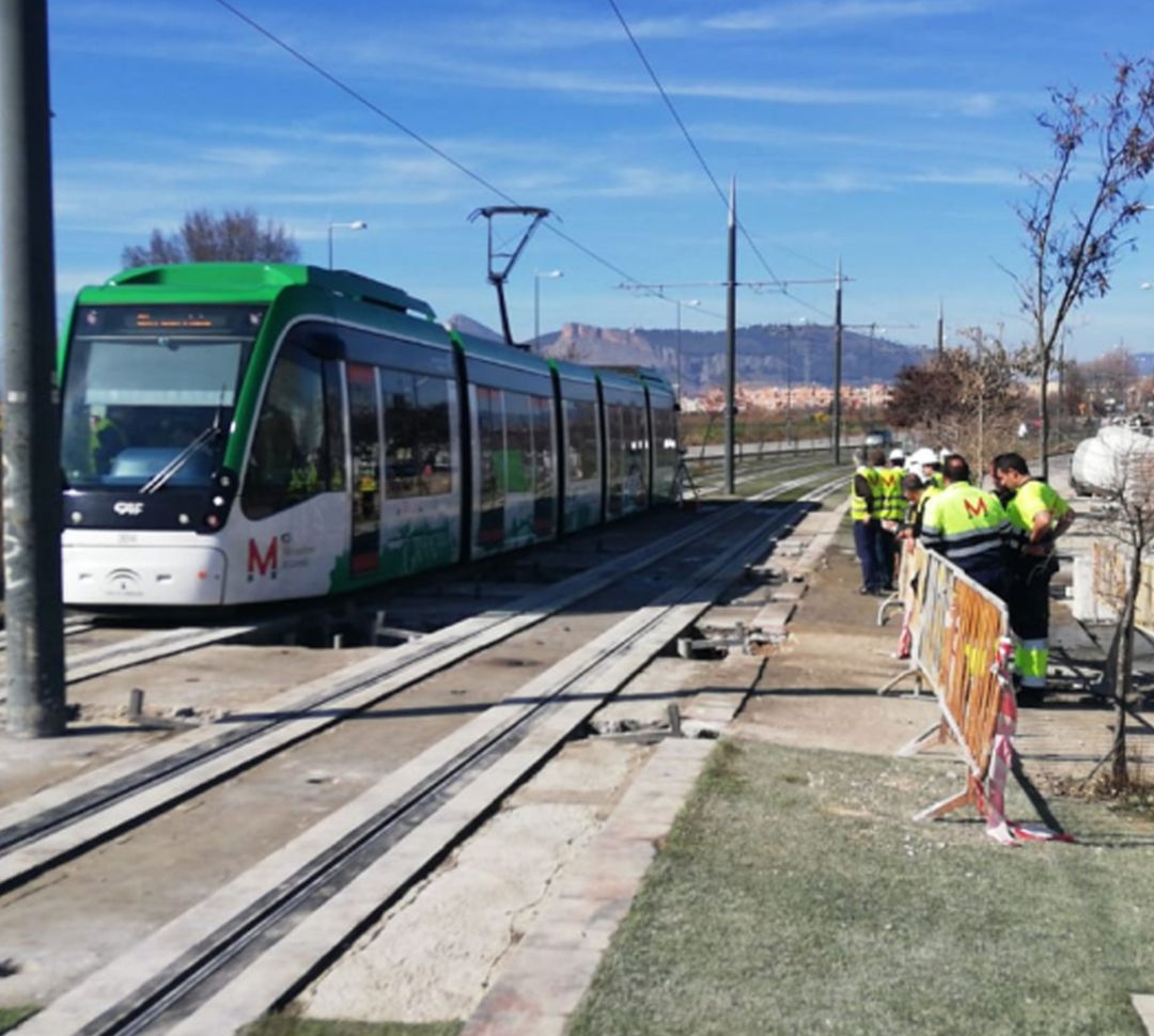 Pruebas del metro de Granada entre Maracena y Albolote (Granada) tras solventar una incidencia por un corrimiento de tierras Pruebas del metro de Granada entre Maracena y Albolote (Granada) tras solventar una incidencia por un corrimiento de tierras