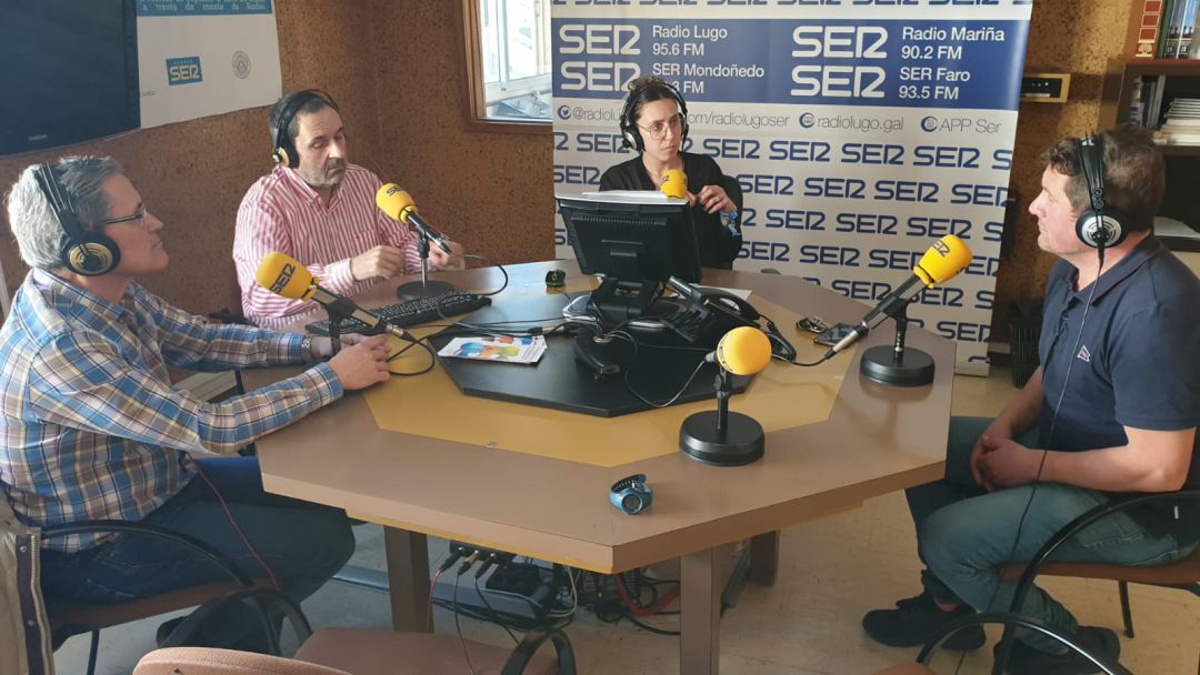 Radio Lugo organiza unha mesa redonda para analizar o pol´mico gol do Extremadura Radio Lugo organiza unha mesa redonda para analizar o pol´mico gol do Extremadura
