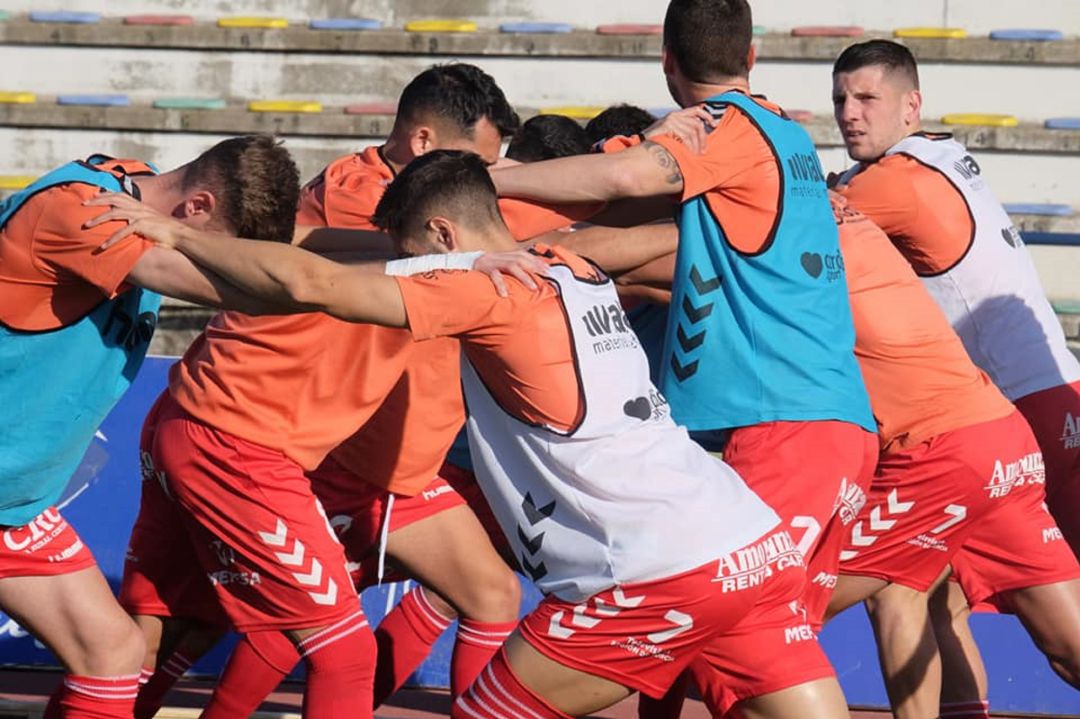 La plantilla del Real Murcia en un entrenamiento La plantilla del Real Murcia en un entrenamiento