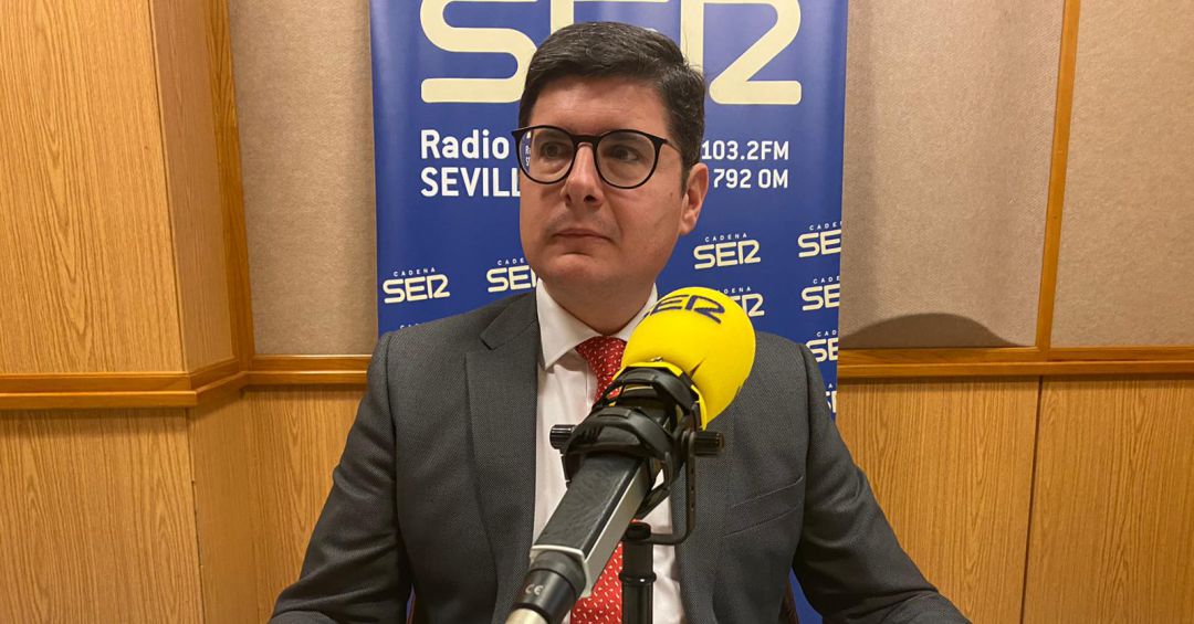 El portavoz municipal de Ciudadanos, Álvaro Pimentel, en el estudio central de Radio Sevilla El portavoz municipal de Ciudadanos, Álvaro Pimentel, en el estudio central de Radio Sevilla