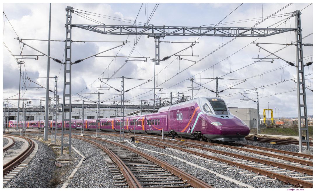 Tren AVE 'low cost' de Renfe AVLO Tren AVE 'low cost' de Renfe AVLO