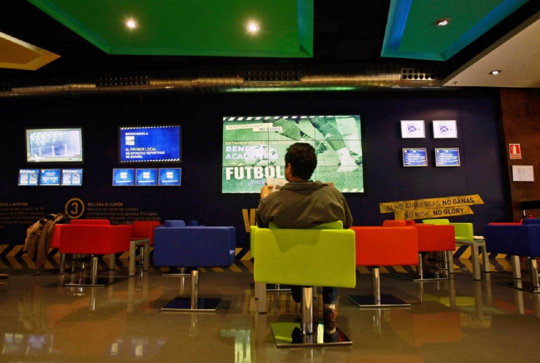 Interior de una casa de apuestas Interior de una casa de apuestas