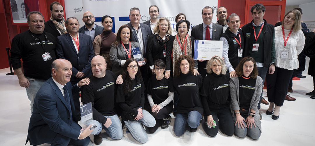 Representantes recogen el premio de la X edición de premios SICTED 2019 Representantes recogen el premio de la X edición de premios SICTED 2019