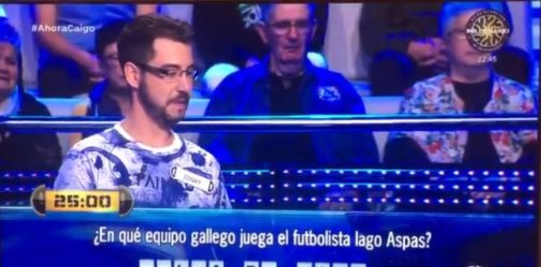 Momento en el que el concursante intenta adivinar el equipo de Iago Aspas. Momento en el que el concursante intenta adivinar el equipo de Iago Aspas.