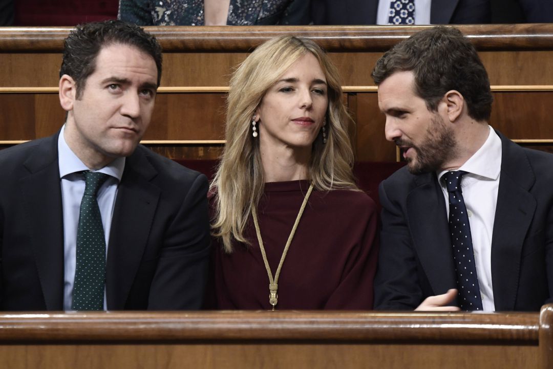 Teodoro García Egea, Cayetana Álvarez de Toledo y Pablo Casado, este lunes en el Congreso de los Diputados. Teodoro García Egea, Cayetana Álvarez de Toledo y Pablo Casado, este lunes en el Congreso de los Diputados.