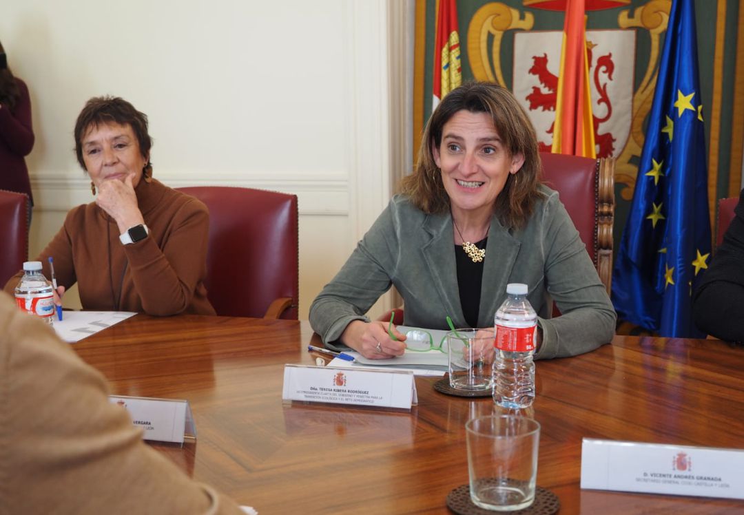 La vicepresidenta Teresa Ribera durante su encuentro con los sindicatos en León La vicepresidenta Teresa Ribera durante su encuentro con los sindicatos en León