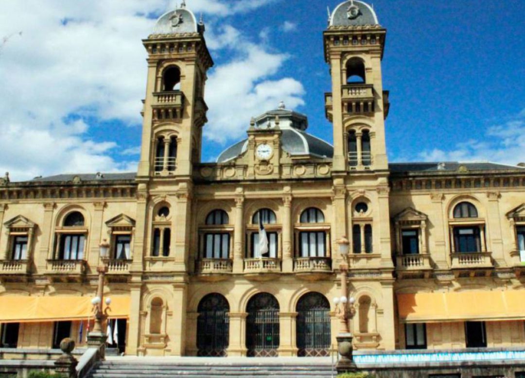 Fachada del Consistorio Fachada del Consistorio