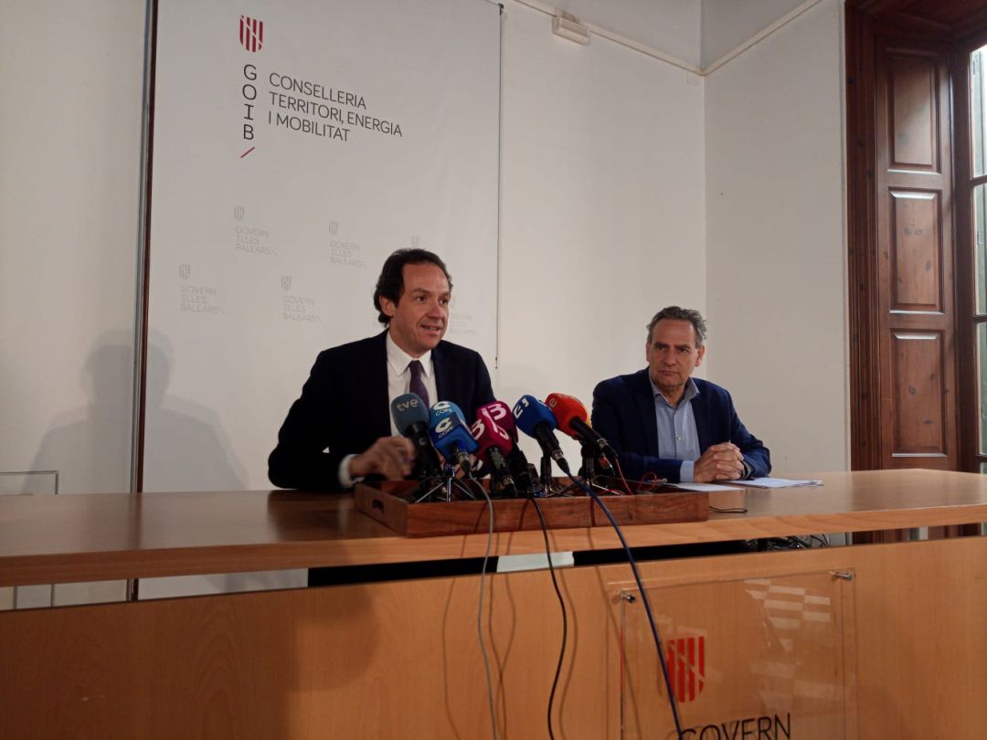 El conseller de Movilidad, Marc Pons, en rueda de prensa. El conseller de Movilidad, Marc Pons, en rueda de prensa.