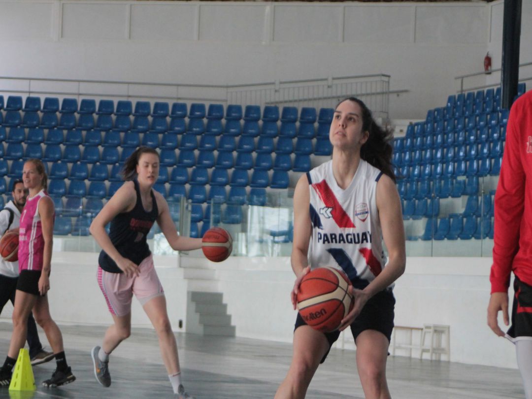 Claudia Aponte en sus primeros entrenamientos con el Magec Tías contra la Violencia de Género. Claudia Aponte en sus primeros entrenamientos con el Magec Tías contra la Violencia de Género.