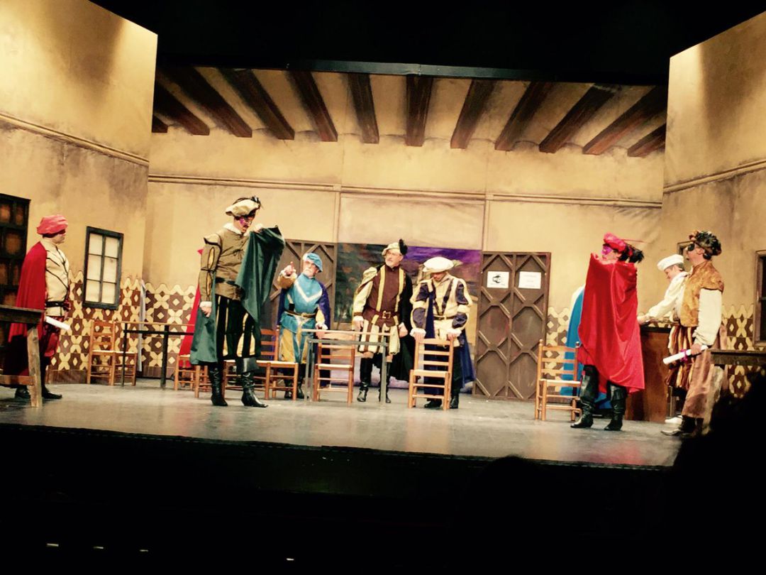 Representación de El Don Juan Tenorio o dos tubos un real en el Teatro Castelar de Elda Representación de El Don Juan Tenorio o dos tubos un real en el Teatro Castelar de Elda