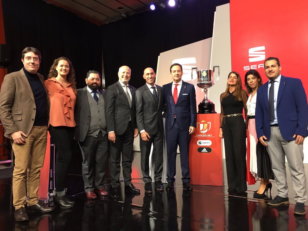 Momento previo a la celebración del sorteo Momento previo a la celebración del sorteo