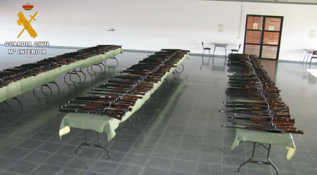 Imagen de las armas que serán subastadas Imagen de las armas que serán subastadas