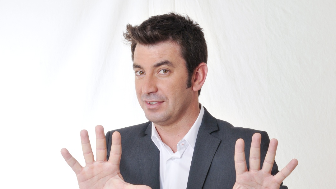 'Mask Singer': Arturo Valls presentará el concurso que está de moda en todo el mundo