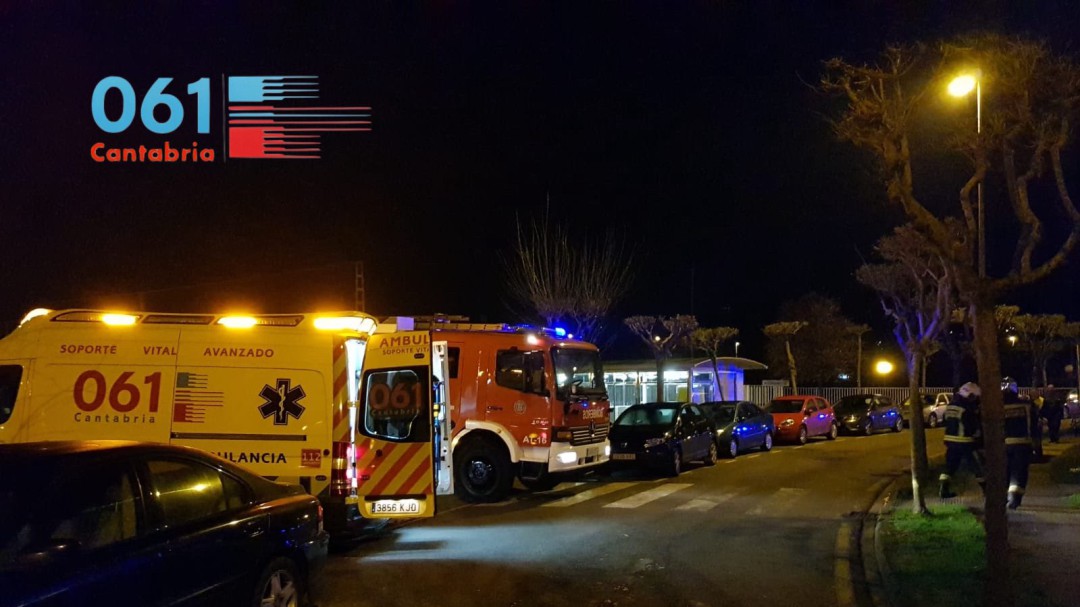 En estado grave un hombre tras un incendio en su vivienda en Astillero