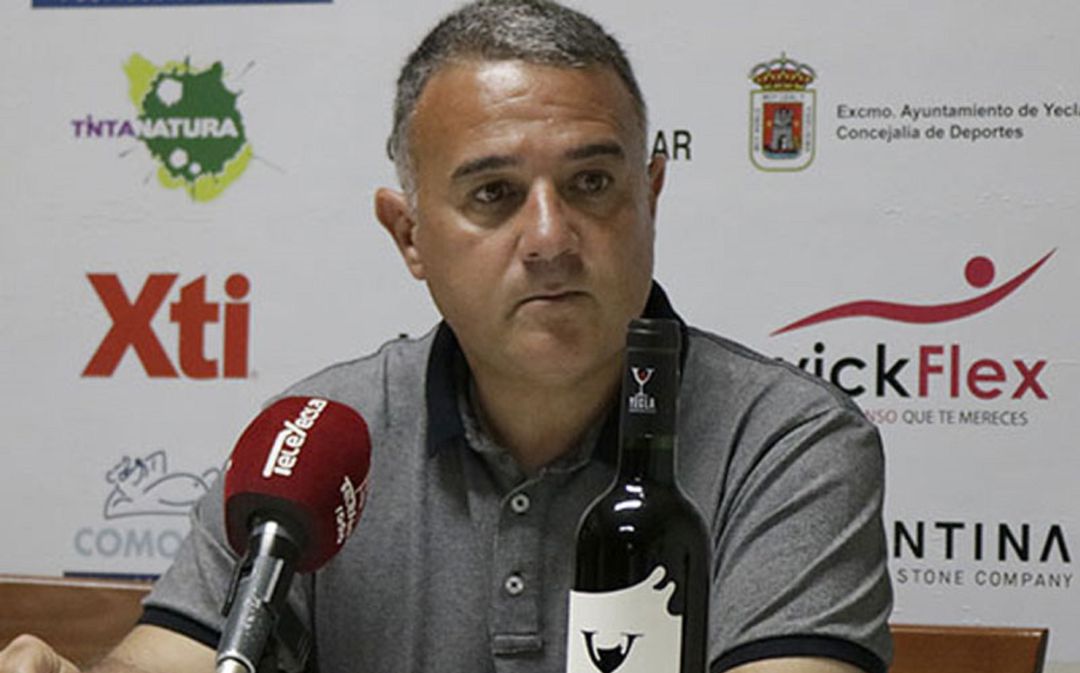 Jaime Pérez, nuevo entrenador del Real Jaén. Jaime Pérez, nuevo entrenador del Real Jaén.