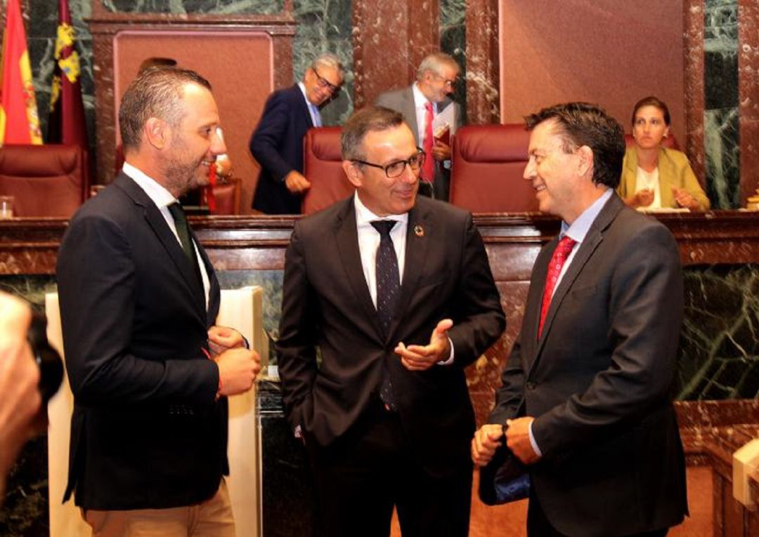 Diego Conesa, Joaquín Segado y Juan José Molina defenderán de nuevo en el Congreso de los Diputados la eliminación de los aforamientos Diego Conesa, Joaquín Segado y Juan José Molina defenderán de nuevo en el Congreso de los Diputados la eliminación de los aforamientos