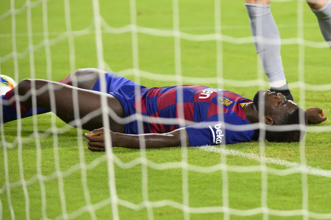 Umtiti se lamenta en el Camp Nou Umtiti se lamenta en el Camp Nou