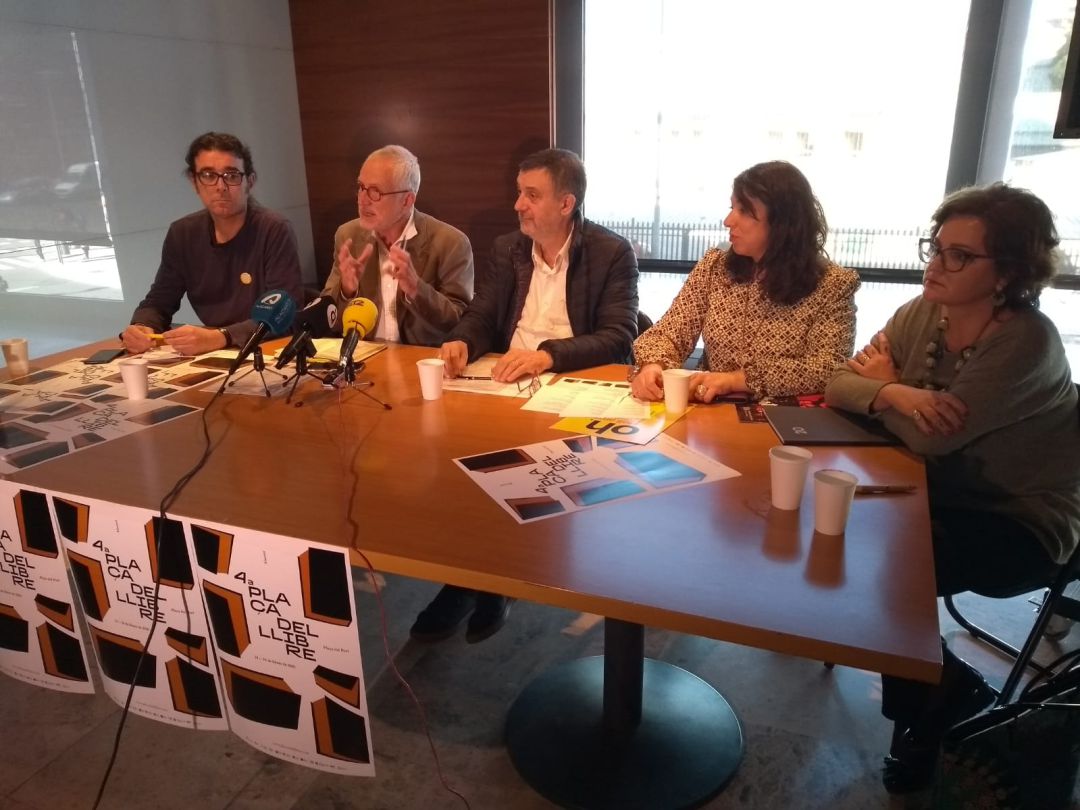 Presentación de la cuarta edición de la Plaça del Llibre Presentación de la cuarta edición de la Plaça del Llibre