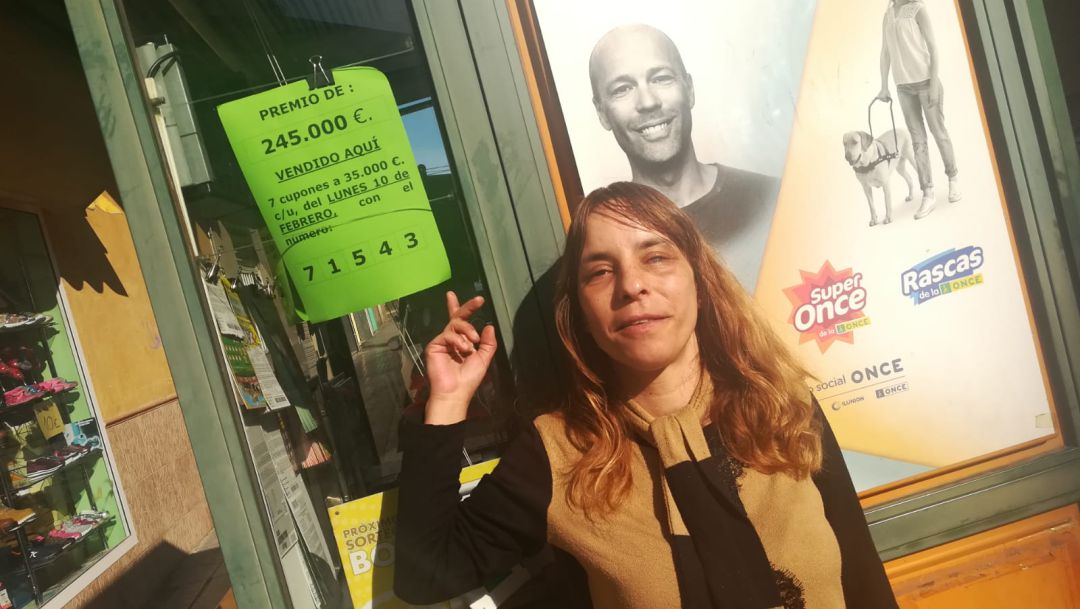 Ana Mercedes Blanco, vendedora de la ONCE Ana Mercedes Blanco, vendedora de la ONCE