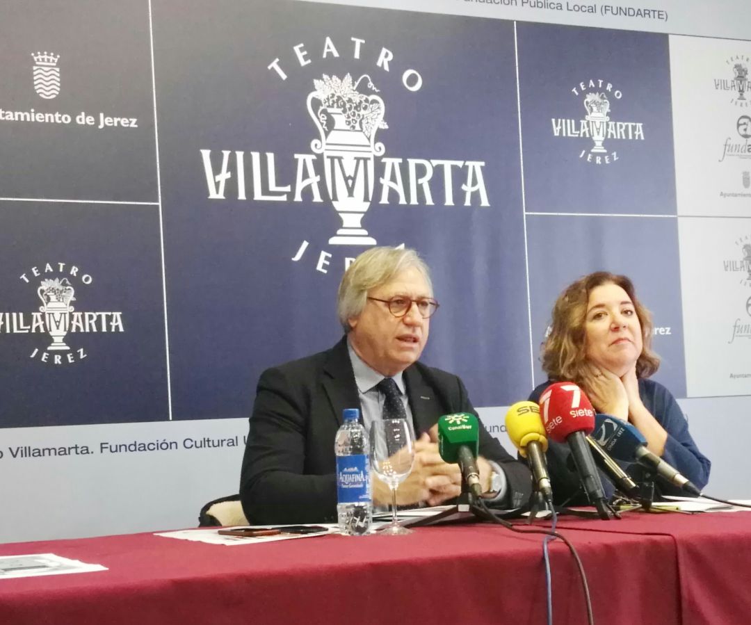 Paco Camas, teniente de alcaldesa del Ayuntamiento de Jerez e Isamay Benavente, directora del Festival de Jerez Paco Camas, teniente de alcaldesa del Ayuntamiento de Jerez e Isamay Benavente, directora del Festival de Jerez