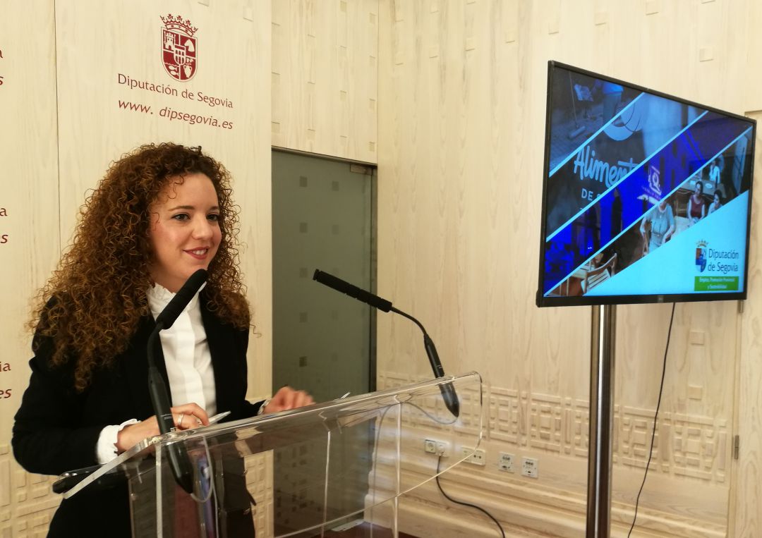 La diputada Noemí Otero durante su comparecencia ante los medios de comunicación La diputada Noemí Otero durante su comparecencia ante los medios de comunicación