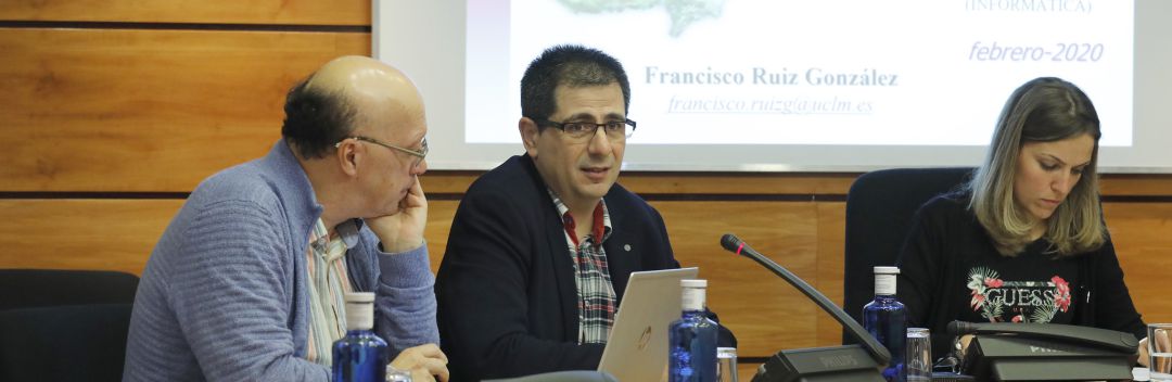 El profesor de Geografía Humana Ángel Raul Ruiz Pulpón El profesor de Geografía Humana Ángel Raul Ruiz Pulpón