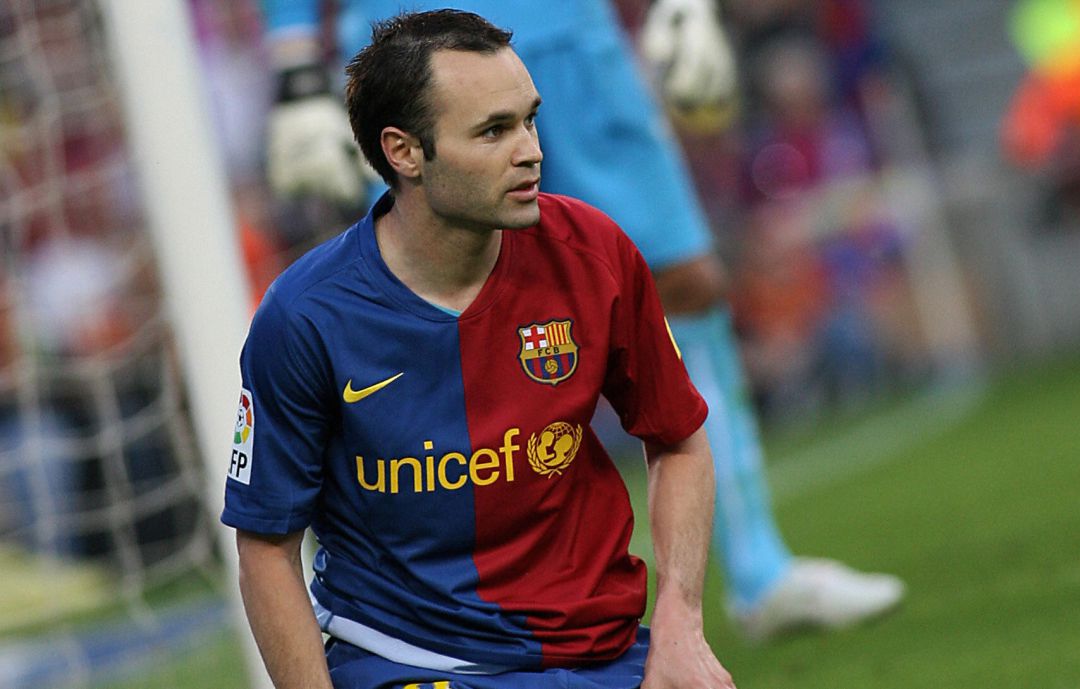 Andrés Iniesta, en un partido de 2009. Andrés Iniesta, en un partido de 2009.