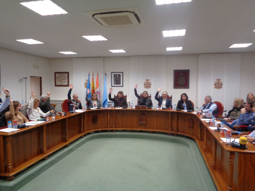 Imagen de archivo de una sesión plenaria en el Ayuntamiento de Aranda Imagen de archivo de una sesión plenaria en el Ayuntamiento de Aranda