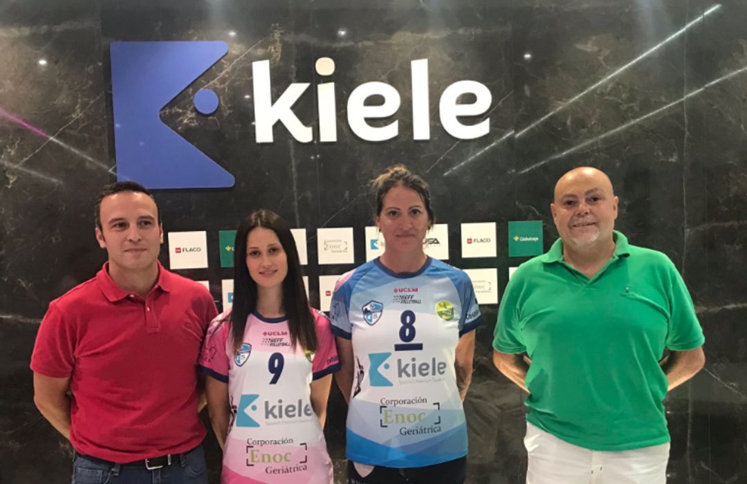 Chema Rodríguez, María Alarcón, Diana Sánchez y Kiko Santos Chema Rodríguez, María Alarcón, Diana Sánchez y Kiko Santos