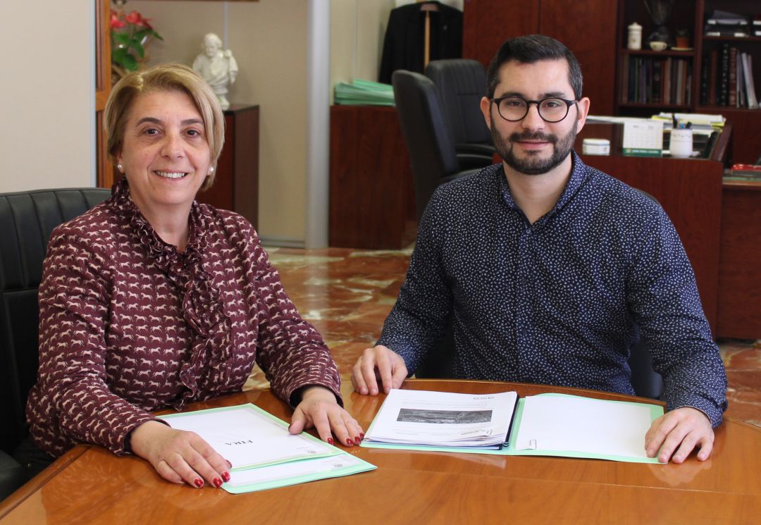 El alcalde de l'Alcora, Samuel Falomir, y la concejala de Cultura, Patrimonio y Turismo, Ana Huguet. El alcalde de l'Alcora, Samuel Falomir, y la concejala de Cultura, Patrimonio y Turismo, Ana Huguet.
