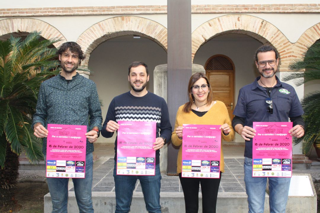 Presentación de esta XI edición del Gegant de Pedra, por la sierra de Segària. Presentación de esta XI edición del Gegant de Pedra, por la sierra de Segària.