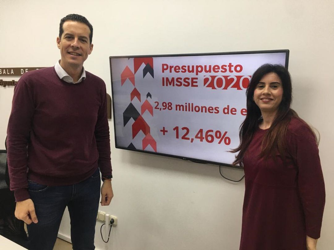 Alfaro y García en rueda de prensa en el Ayuntamiento de Elda Alfaro y García en rueda de prensa en el Ayuntamiento de Elda