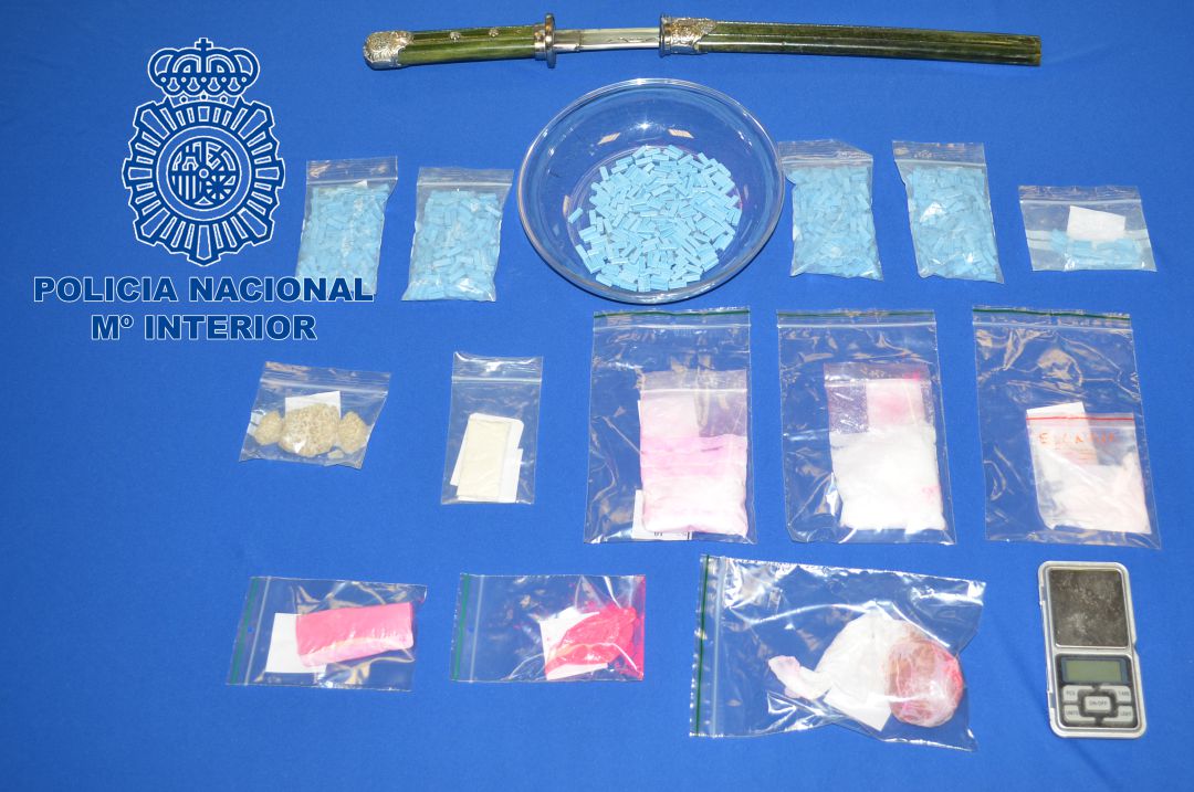 Droga decomisada la detenido Droga decomisada la detenido