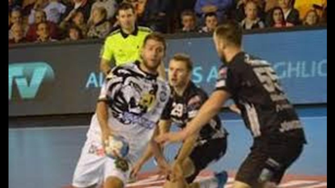 Iván Mosic estará un mes de baja Iván Mosic estará un mes de baja